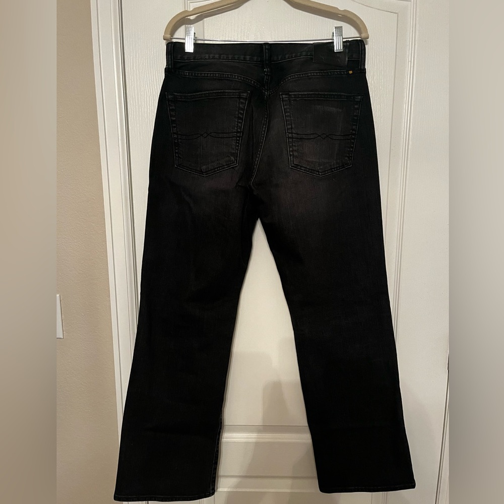 Men’s Lucky Brand jeans, faded black color. Size 32x32.